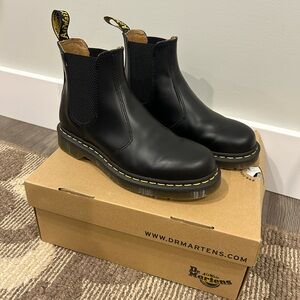 Dr. Martens Black Chelsea 2976 Boots